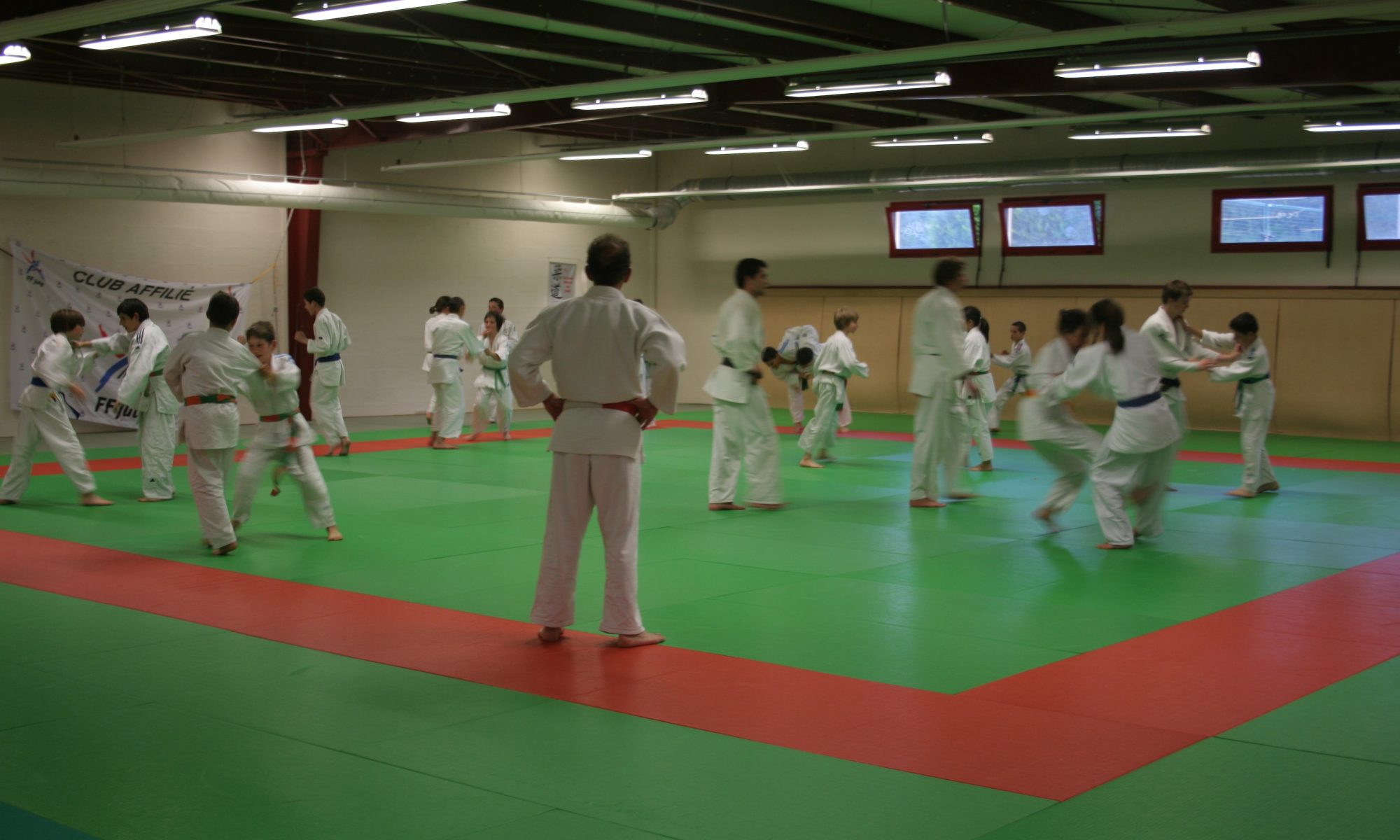 Cours judo Séné